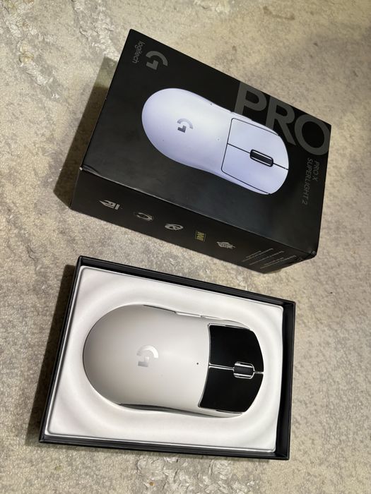 Мышь Logitech Pro X Superlight 2 белый