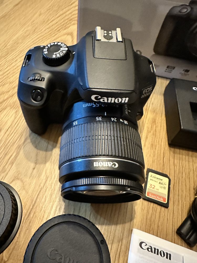 Aparat foto DSLR Canon EOS 4000D Full Box ! Ca noua ! + card 32gb !
