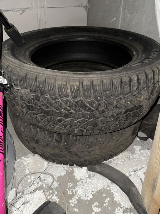 Зимние шины 2 штук