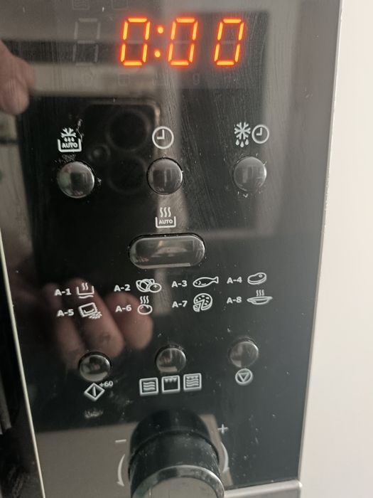 Cuptor microunde  grill Eletrolux