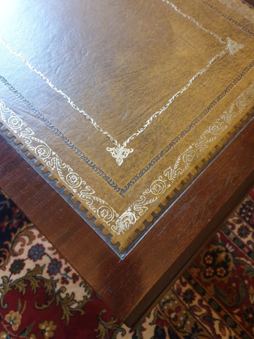 Vand măsuță veche