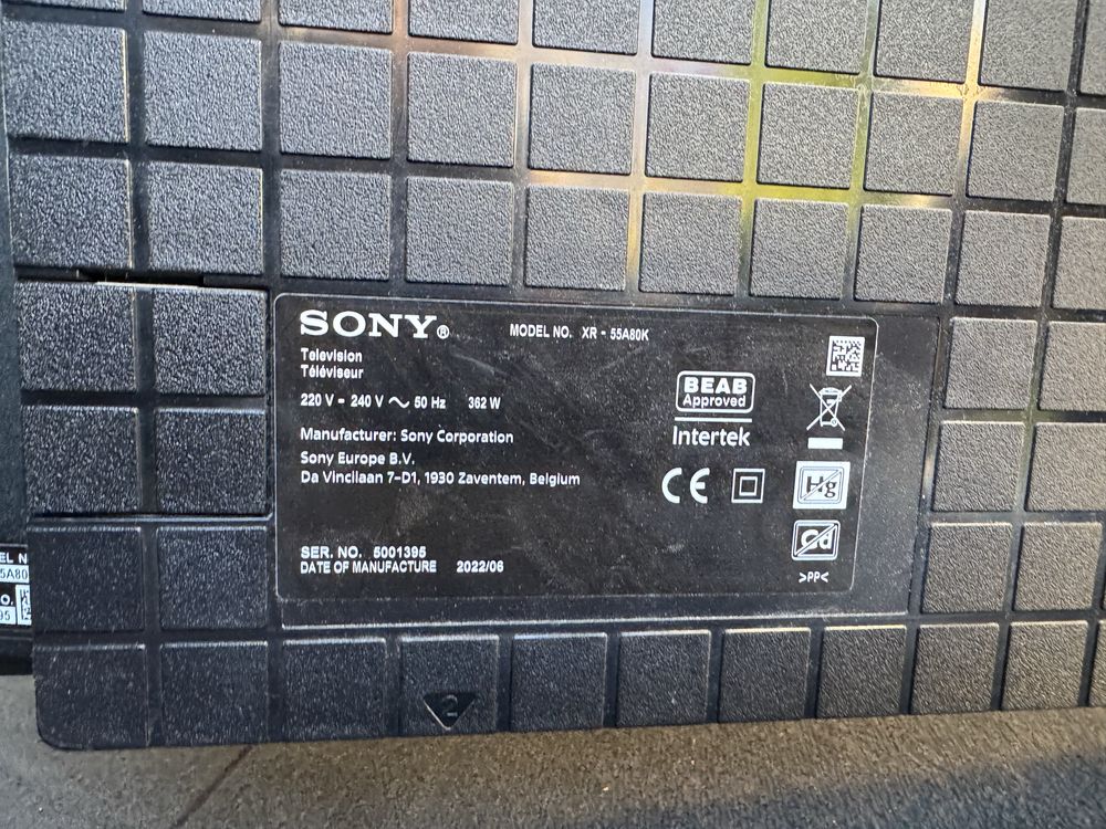 Sony OLED A80K 55” спукан дисплей
