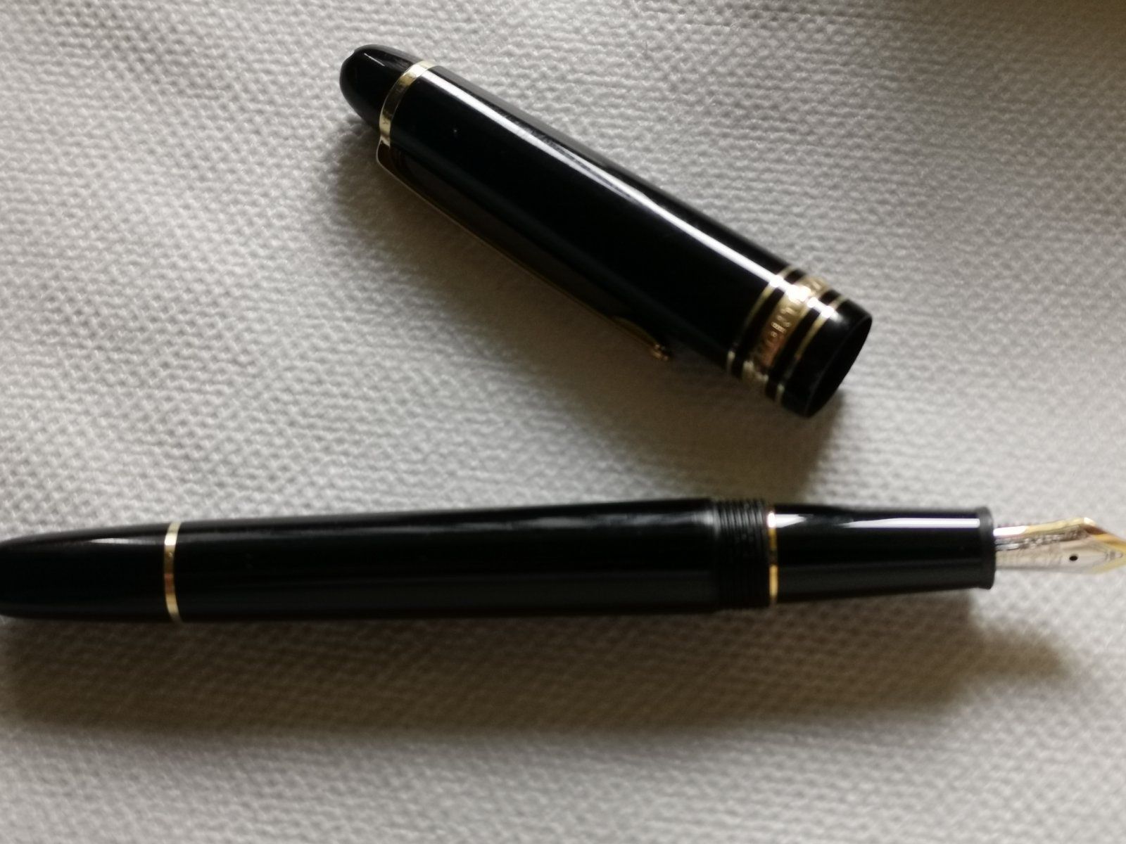 Писалка Montblanc Miesterstuck-pix 145 classique black/gold