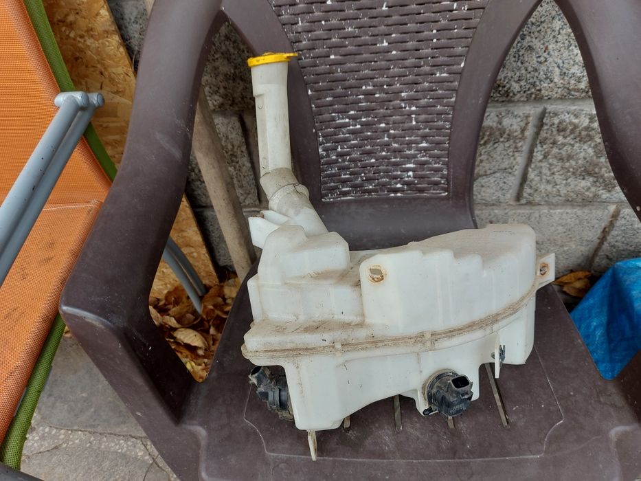 Казанче чистачки Мазда 5 / Mazda 5