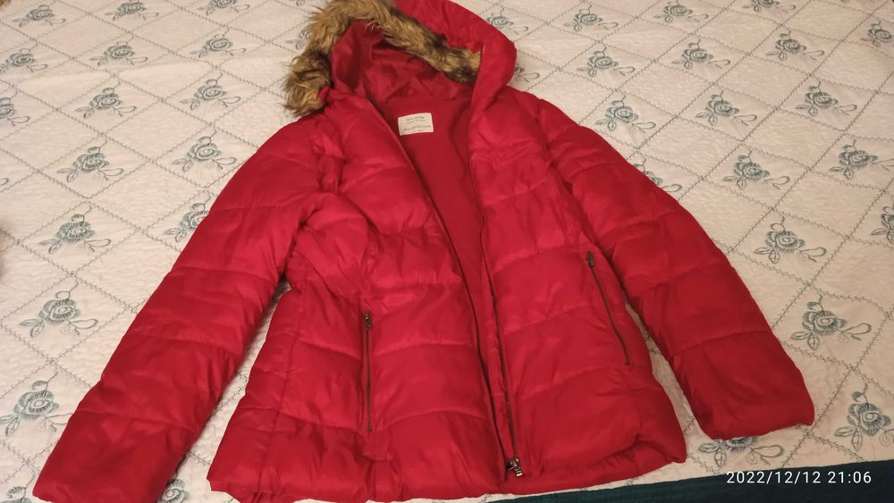 Продавам яке за зимата за ръст 164 см