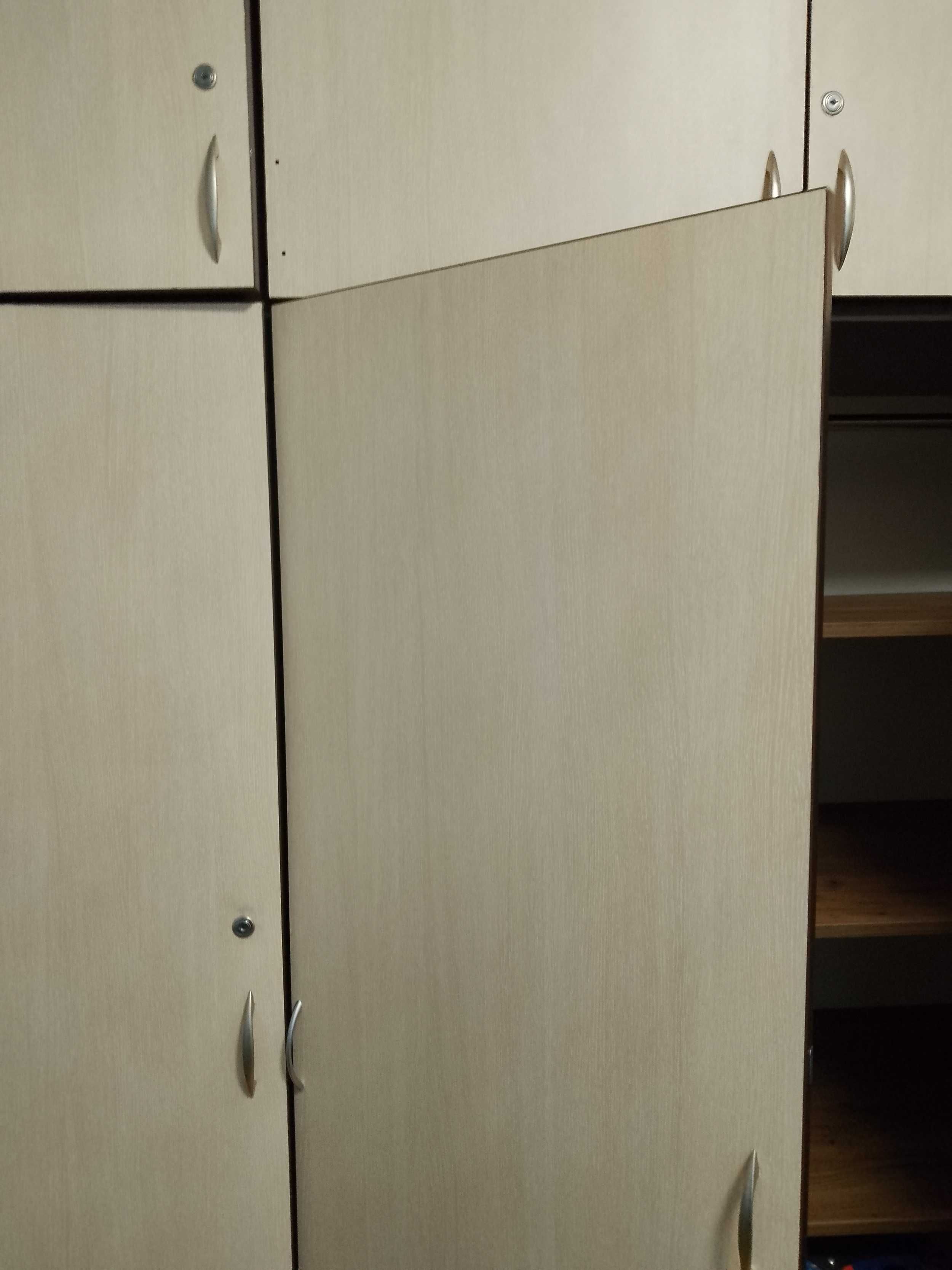 IKEA ГАРДЕРОБ шир. 180см. х височ. 230см.