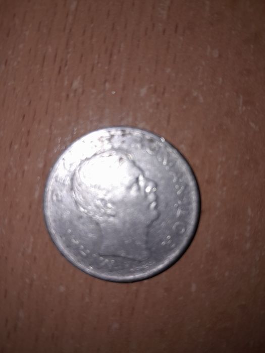 Vând 5 monede de 100 lei 1943, una de 5 lei și de doi lei