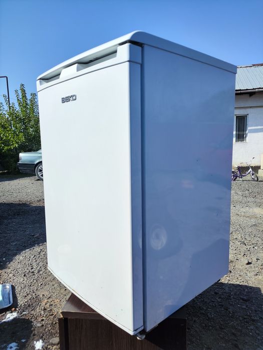 продается холодильник BEKO