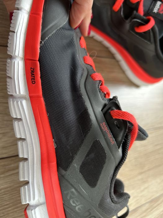 Дамски маратонки Reebok, номер 37,5