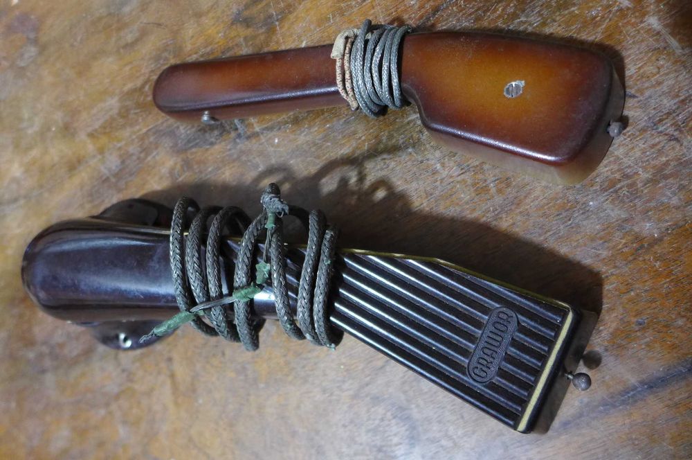 2 Brate Pick-up Bachelita Vintage Retro Piese Picup Brat Doza cu cablu