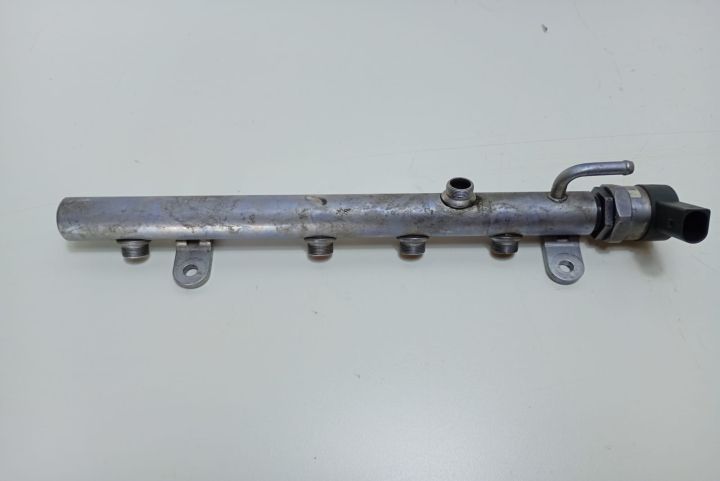 Rampa injectoare A6420700495 Mercedes-Benz E-Class W211/S211 (facelif