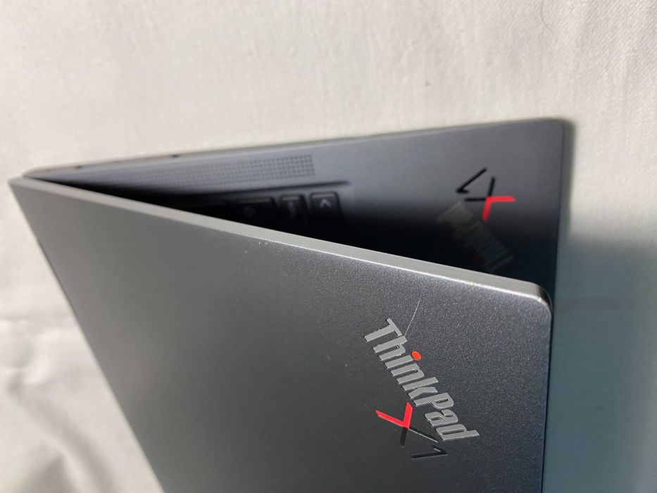 Lenovo ThinkPad X1 Yoga 7 Gen 14"IPS i5 1245p 16/256 Гаранция до IV.26