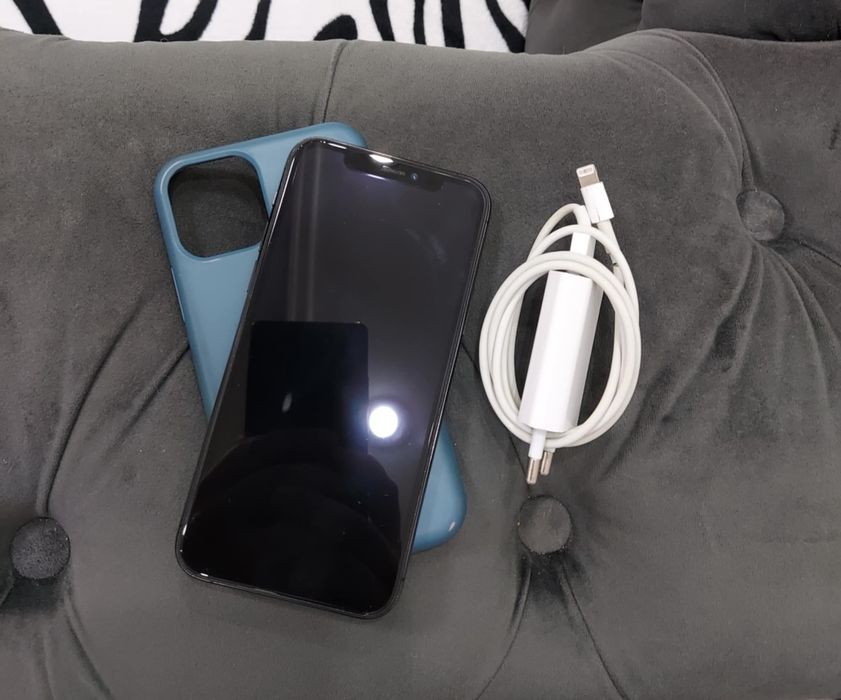 Vând iPhone 11 pro