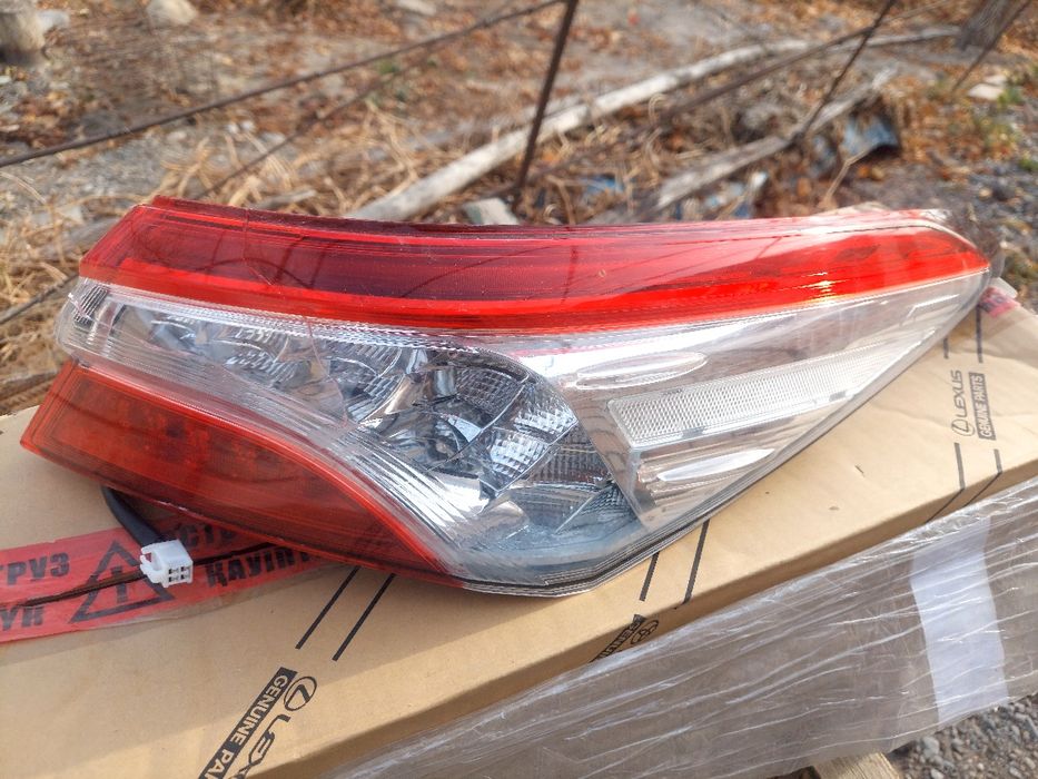 Задний оптика тайота.Домкрат 10т.Набор ключей.крестовины г53.амортизат