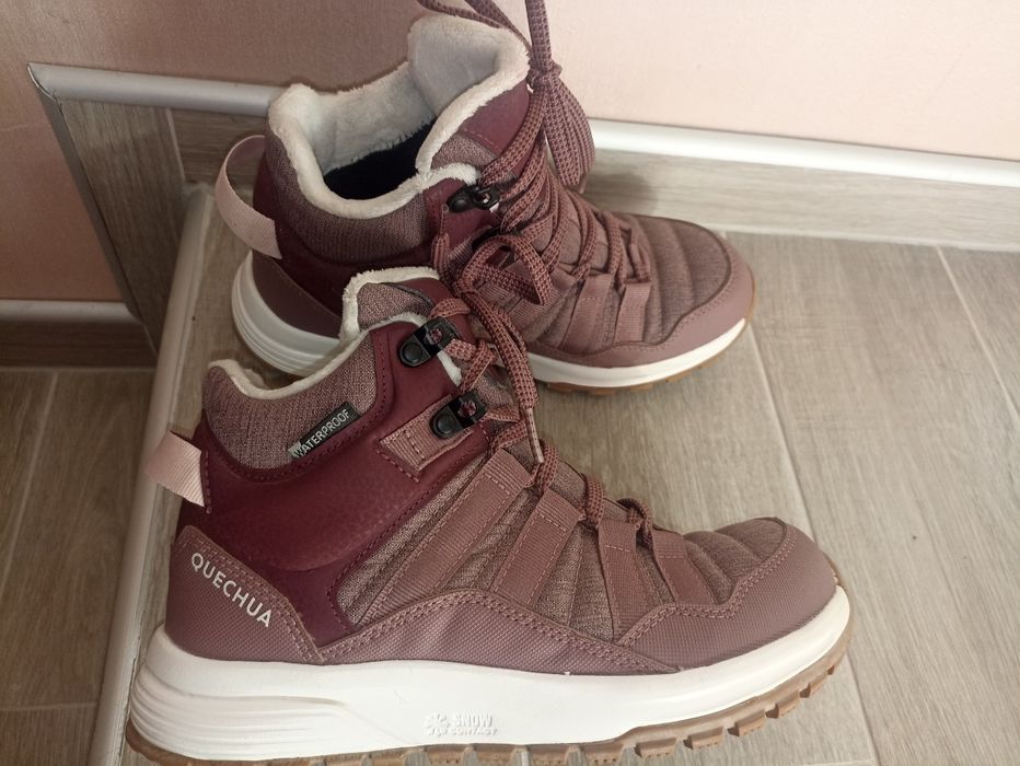 Дамски туристически обувки/боти Quechua Waterproof