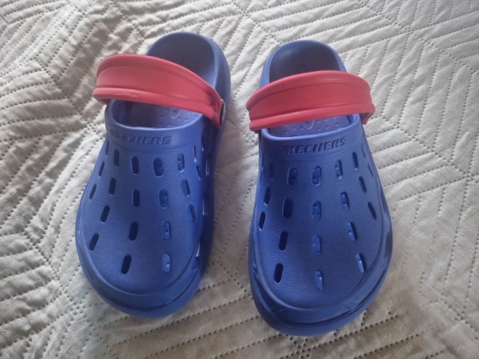 Saboti skechers baieti