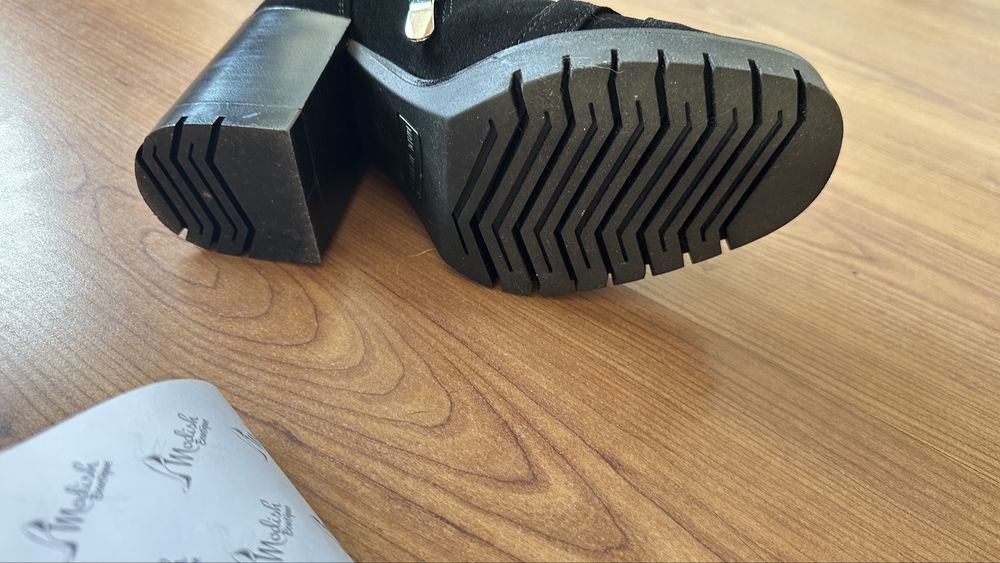 Noi Ghete Modish masura 35 piele neagra intoarsa