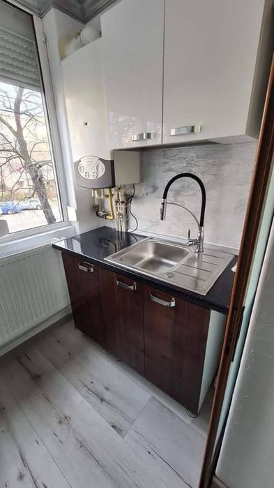 Inchiriez ap 2 cam Dorobantilor etaj 1