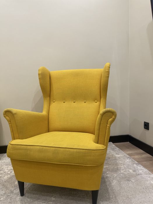 Кресло и пуфик IKEA (комплект)