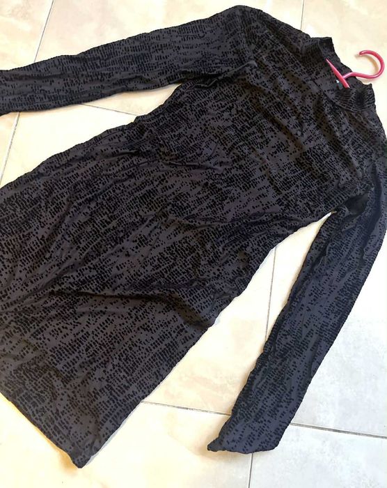 Черна мини рокля