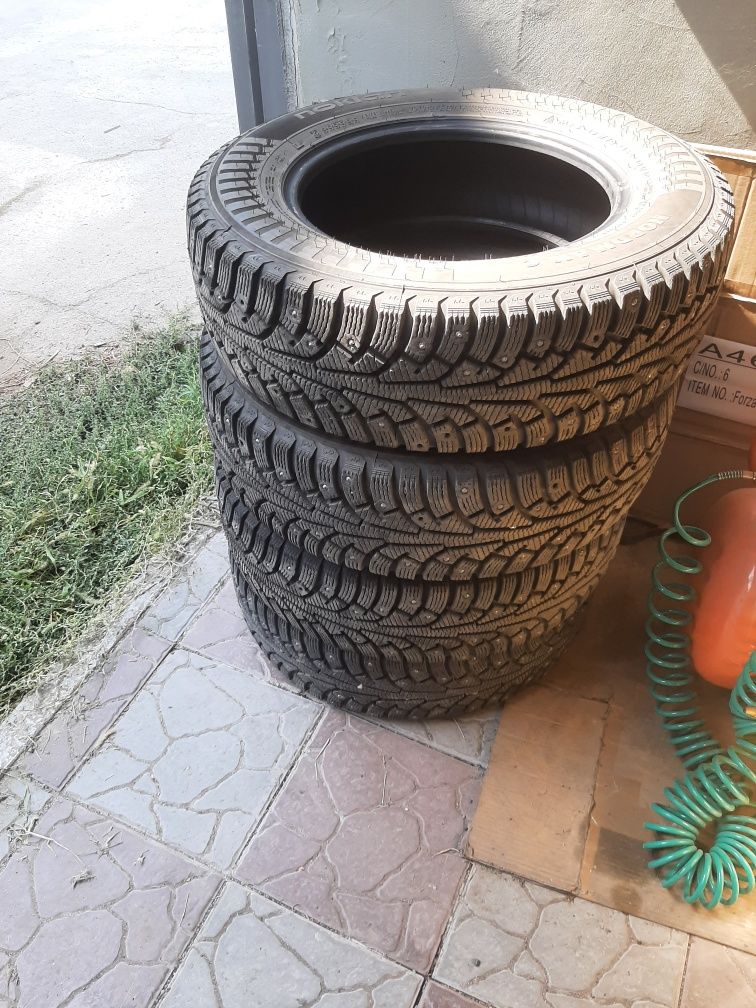 Зимние шины Nokian Nordman  195/70 R15 C 104/102R