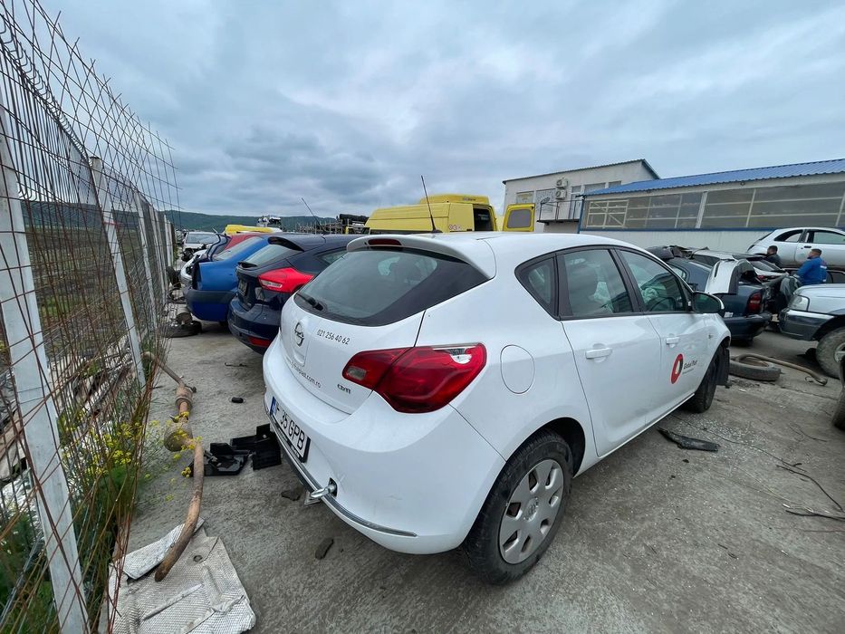 Dezmembrari Opel Astra J 1.7CDTI / DTS