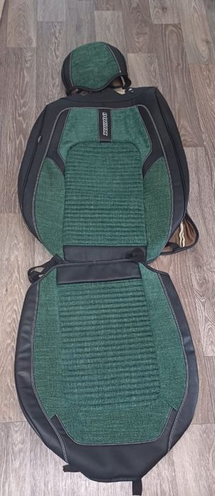 Продам комплект чехлов