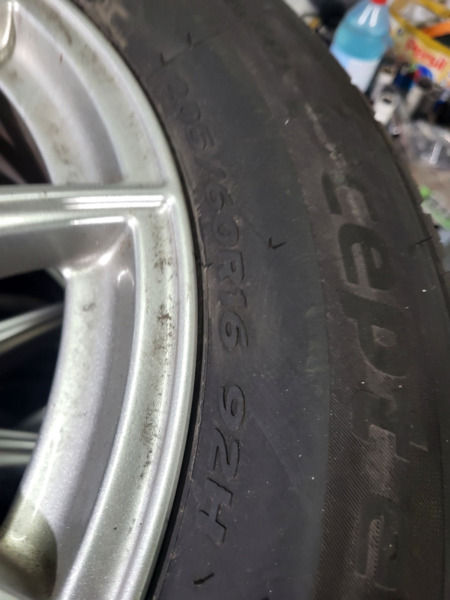 2 бр зимни 205/60/16 Hankook