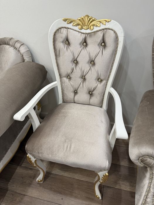 Стулья в отличном состоянии