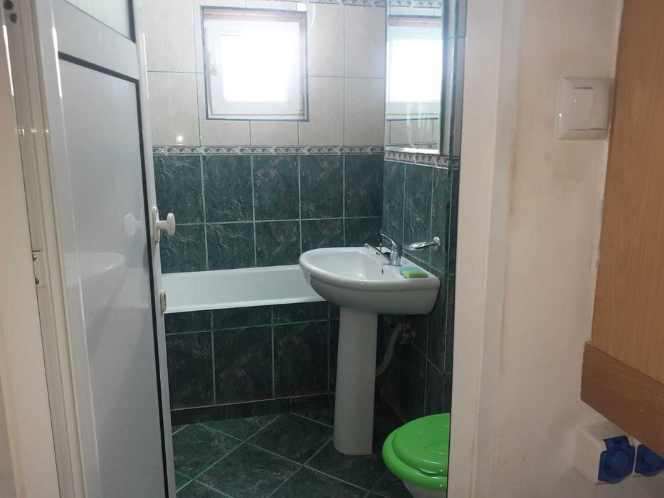 Închiriez apartament 2 camere