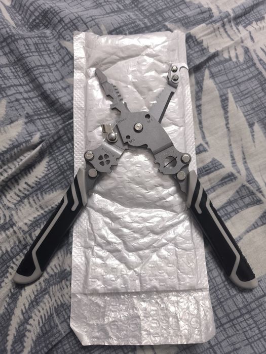 Инструмент для снятие изоляции, новый