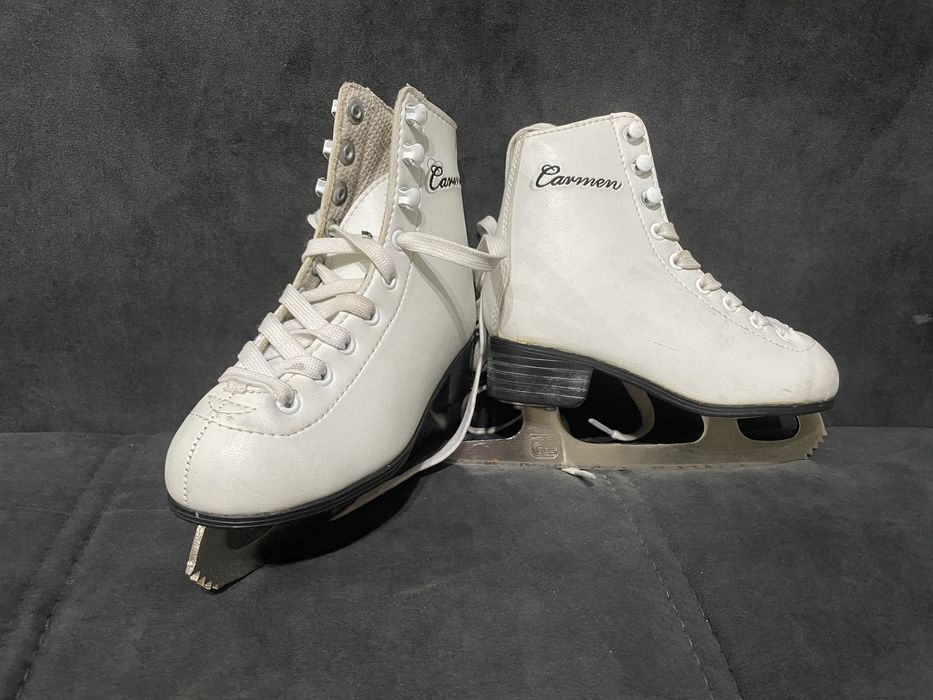 Продам фигурные коньки