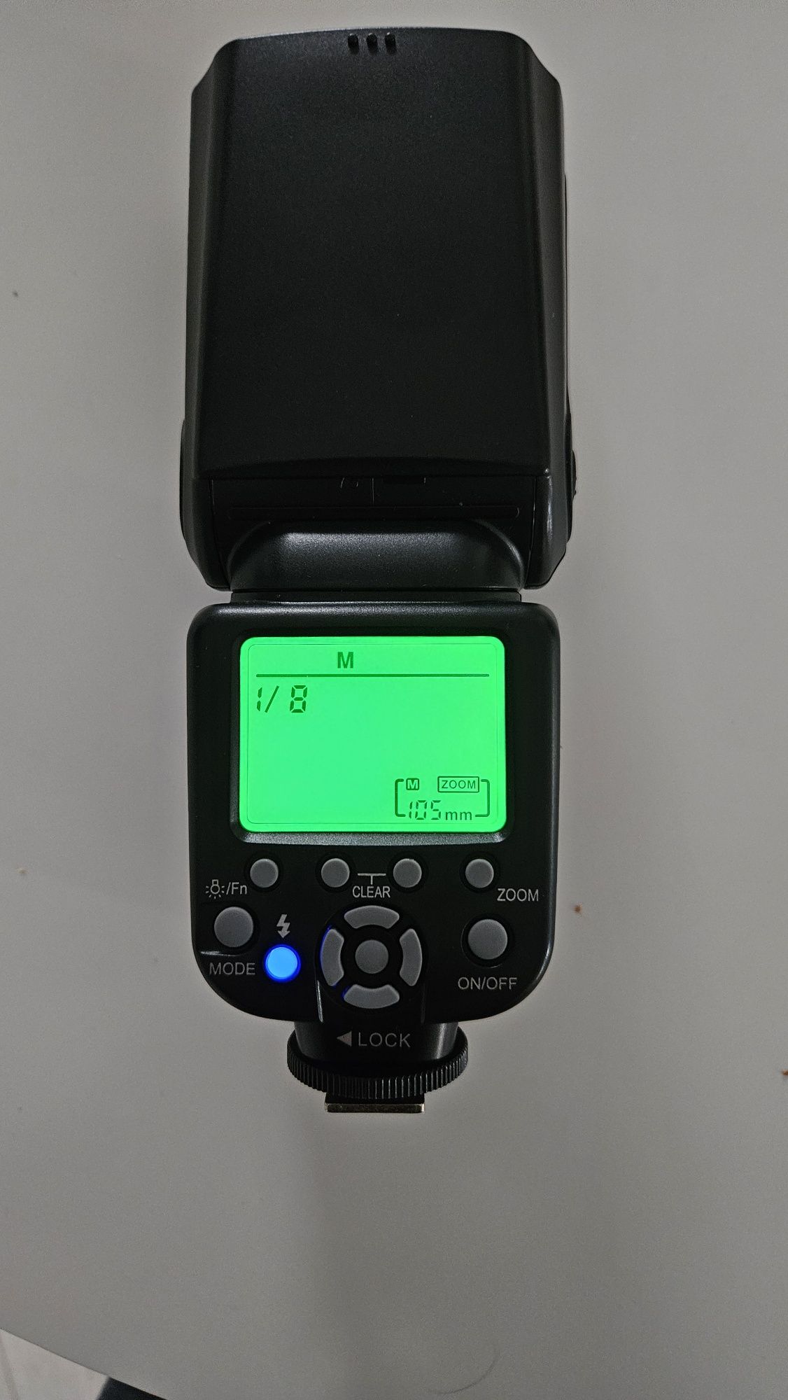 Vând 2 blitzuri Neewer Speedlight 565EX