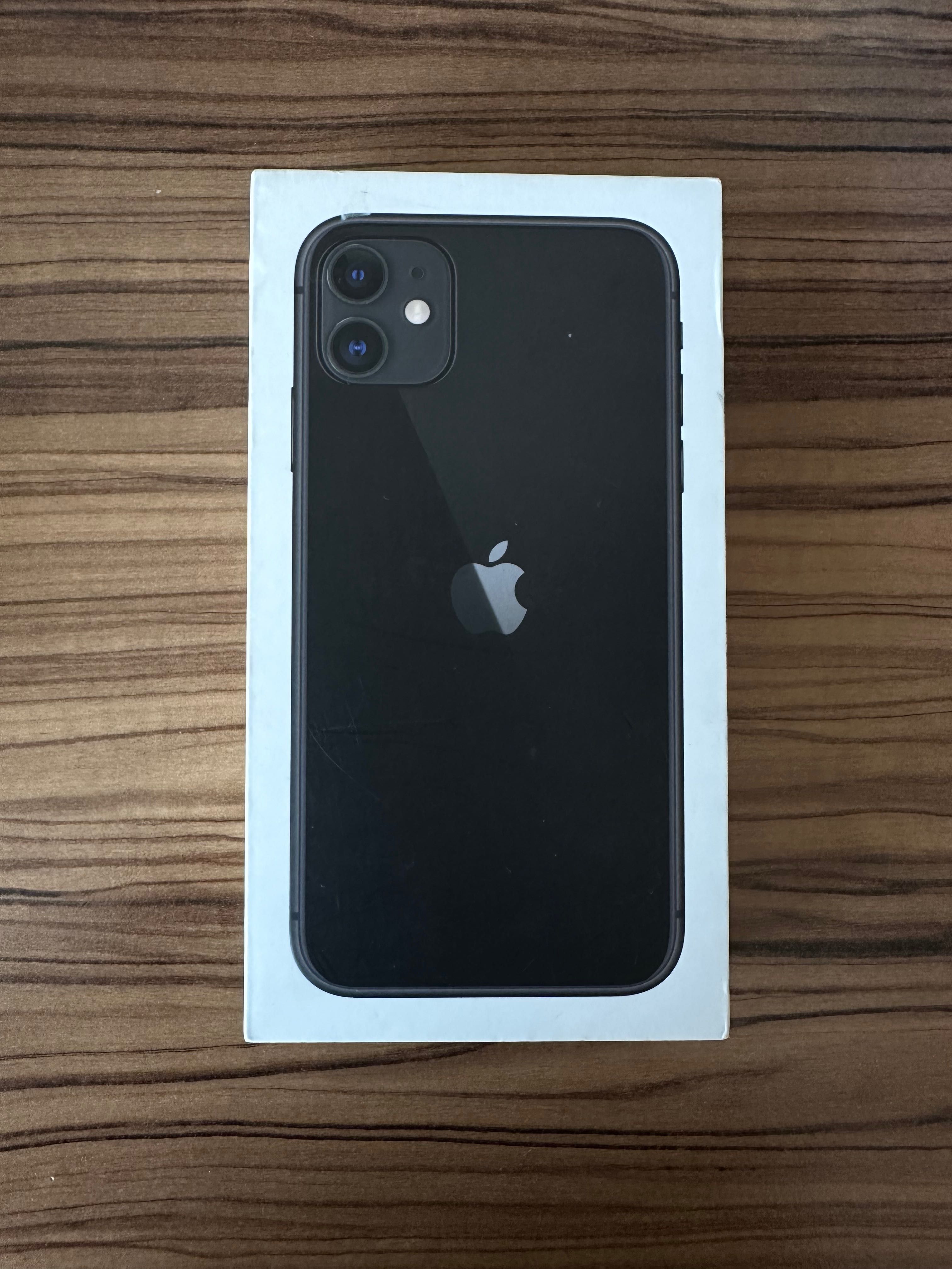 Apple iPhone 11 128Gb  черный