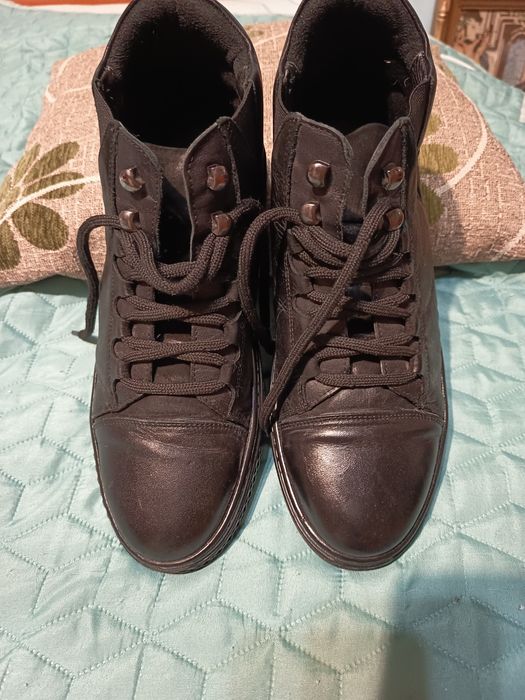 Мъжки боти от естествена кожа (набук)