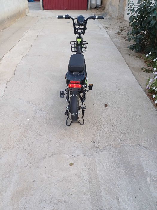 Vând  bicicleta electrica