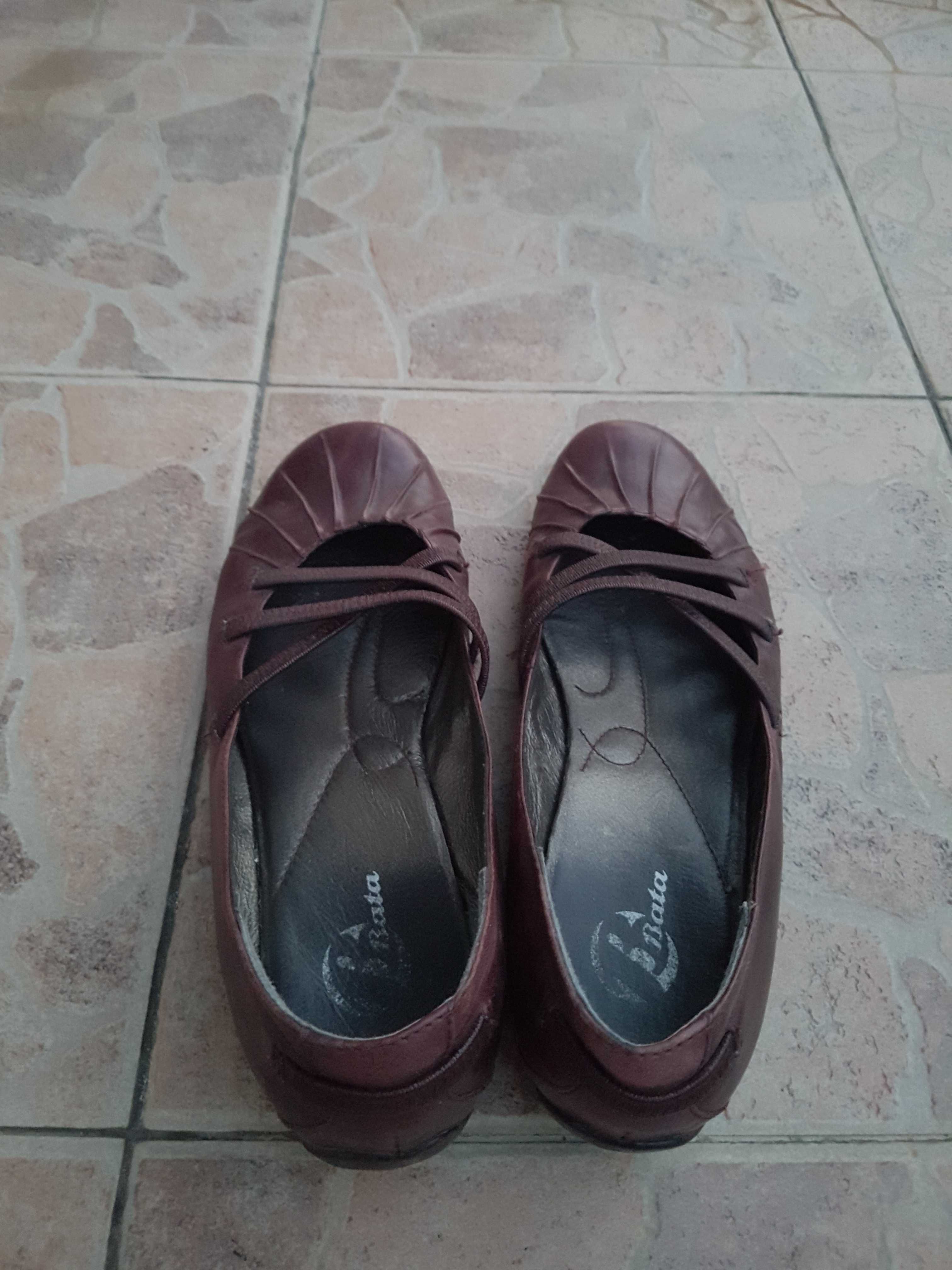 Дамски кожени обувки н.38 Bata