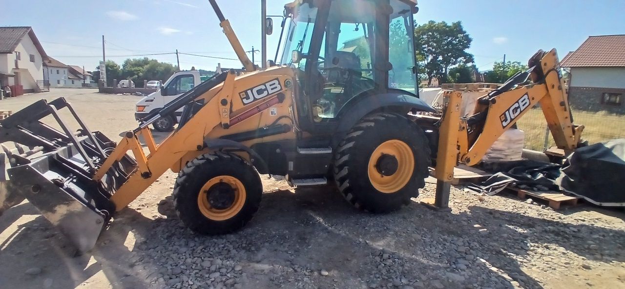 Vând jcb 3cx eco 2018 , jcb 525-67 și compactor bomag
