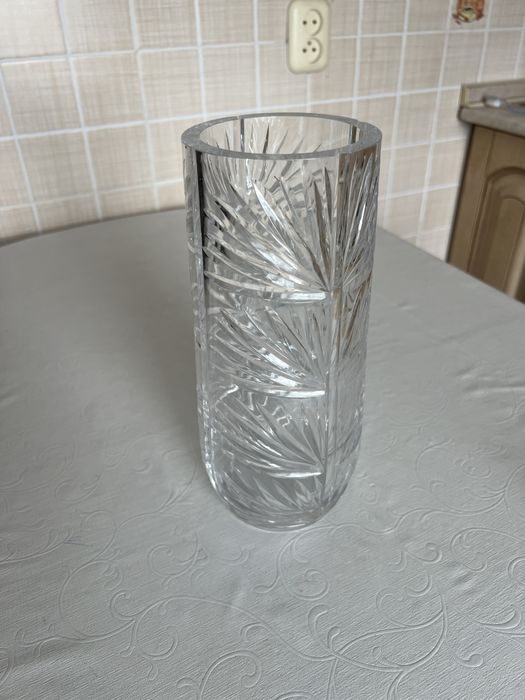 Вазы хрустальные
