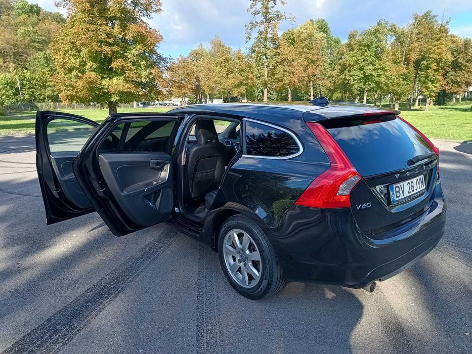 Volvo V60 “Ocean Race” model 2016