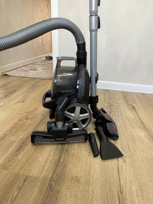 Пылесос Phillips