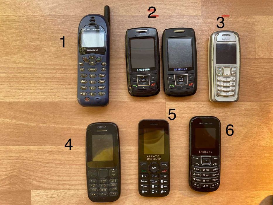 Лот стари GSM апарати