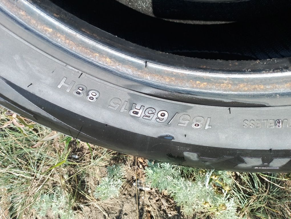 Продаю шины на 15