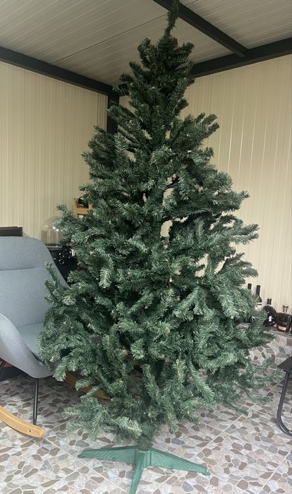 Brad artificial Craciun