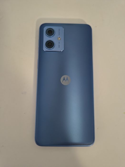 Telefon mobil Motorola G54