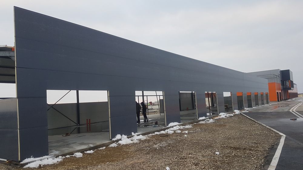 Vand hala metalica 8x19x4 cu panouri sandwich