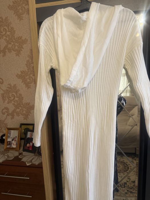 Новые вязанные платья с бирками