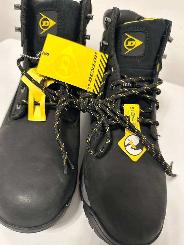 DUNLOP Работни Обувки с Метално Бомбе