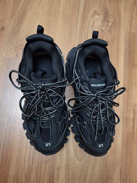 Спортни обувки BALENCIAGA