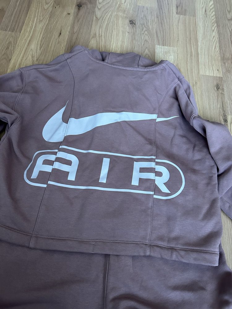 Анцуг Nike air нов
